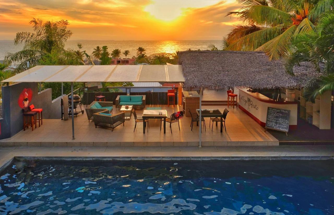 Hotel Villa Les Orchidees アンバトロアカ エクステリア 写真
