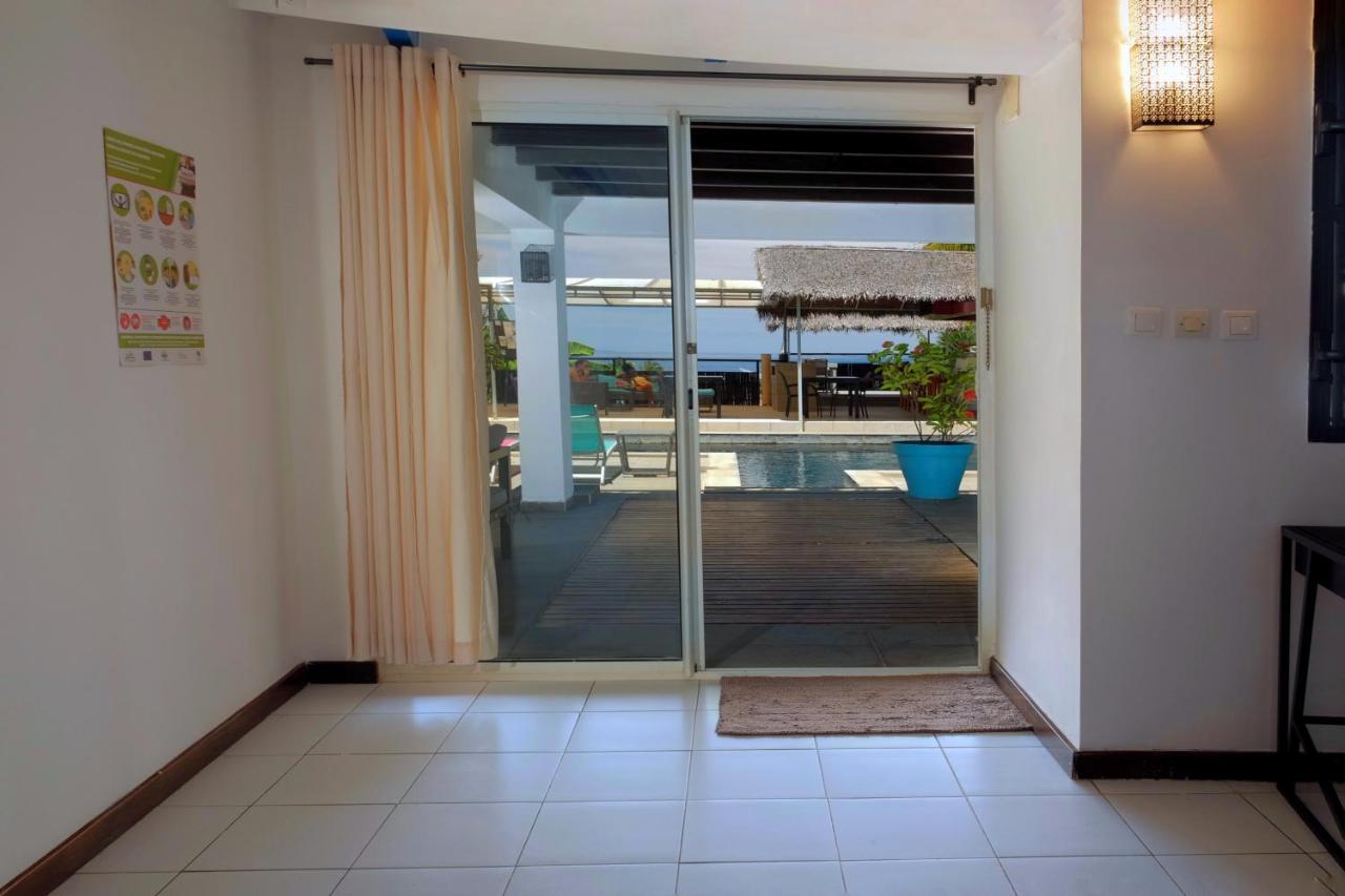 Hotel Villa Les Orchidees アンバトロアカ エクステリア 写真