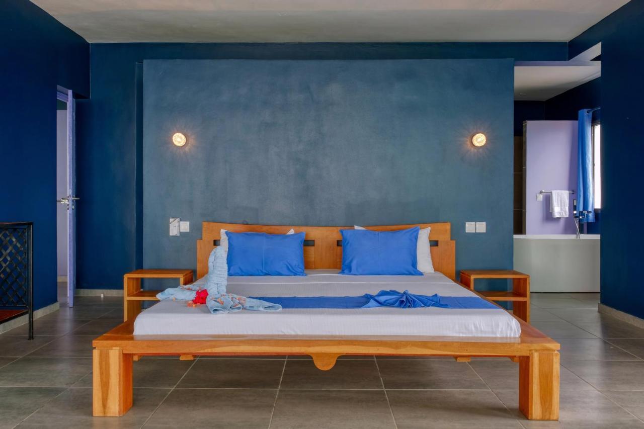 Hotel Villa Les Orchidees アンバトロアカ エクステリア 写真