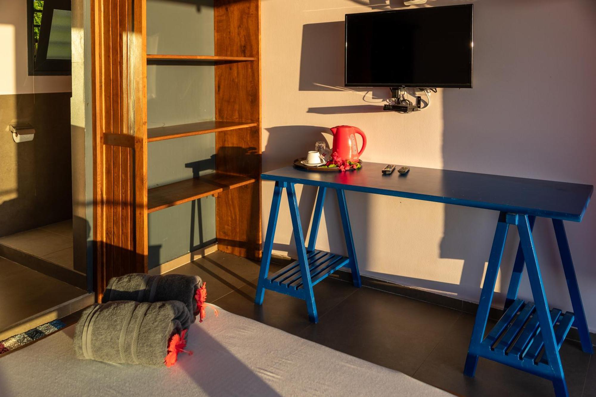 Hotel Villa Les Orchidees アンバトロアカ エクステリア 写真