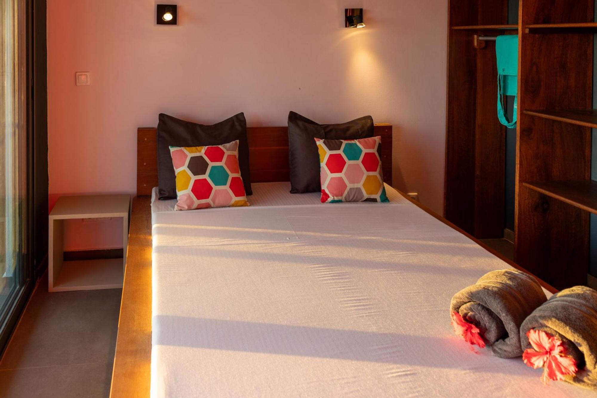 Hotel Villa Les Orchidees アンバトロアカ エクステリア 写真