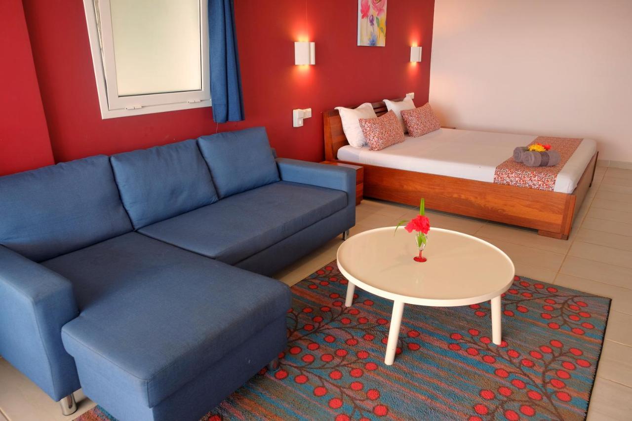 Hotel Villa Les Orchidees アンバトロアカ エクステリア 写真